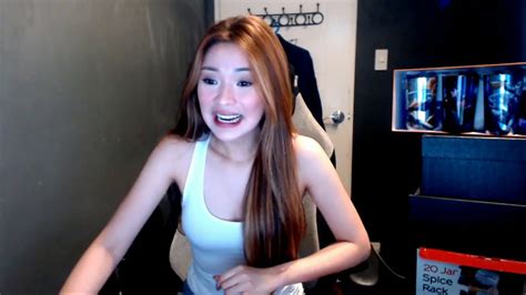 Streamer Nakalimutang e off ang camera Nagsarili .